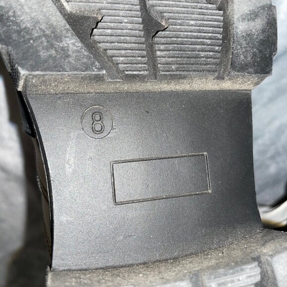 π Bundle Deal: 4 for $20! π White Chelsea booties size 8 - Picture 15 of 16